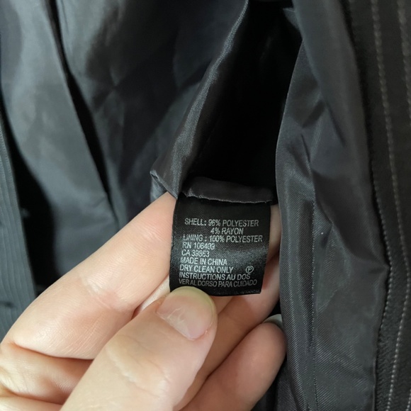 Tahari 2-piece Suit Size 10 - Picture 6 of 11